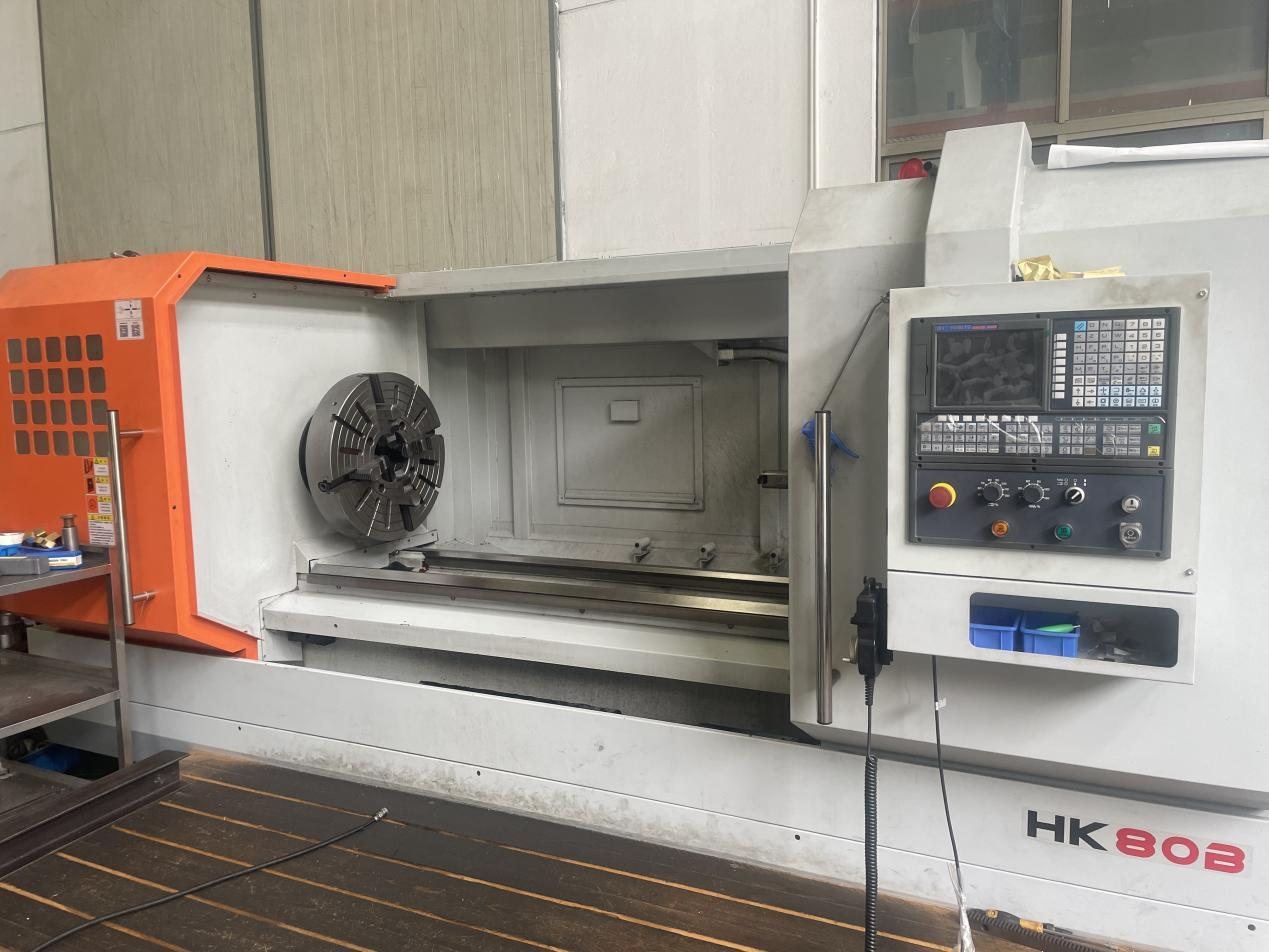 CNC lathe machine for turning operations