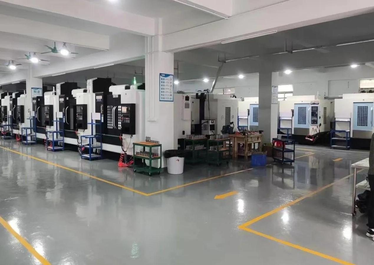 About MasterCNC Tech Clean CNC machining workshop floor